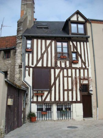 Maison à pans de bois.