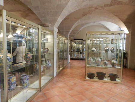 Collection Jacques Debat. Céramiques.