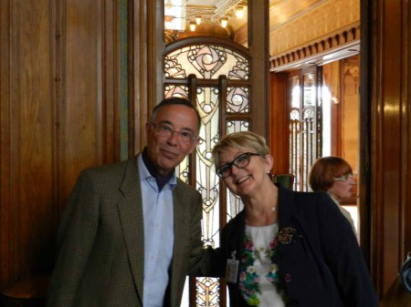 Daniel salue et remercie la conférencière en notre nom.