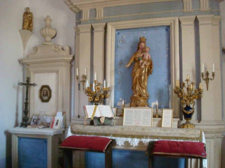 Chapelle, château d'Entre Deux Monts.