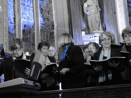 ...ou des écharpes bleues, les chants de Noël nous ravissent.