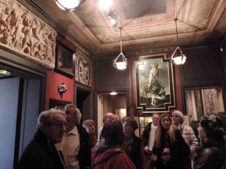 Face à nous, Diane chasseresse,par Gentileschi, brillant disciple du Caravage.